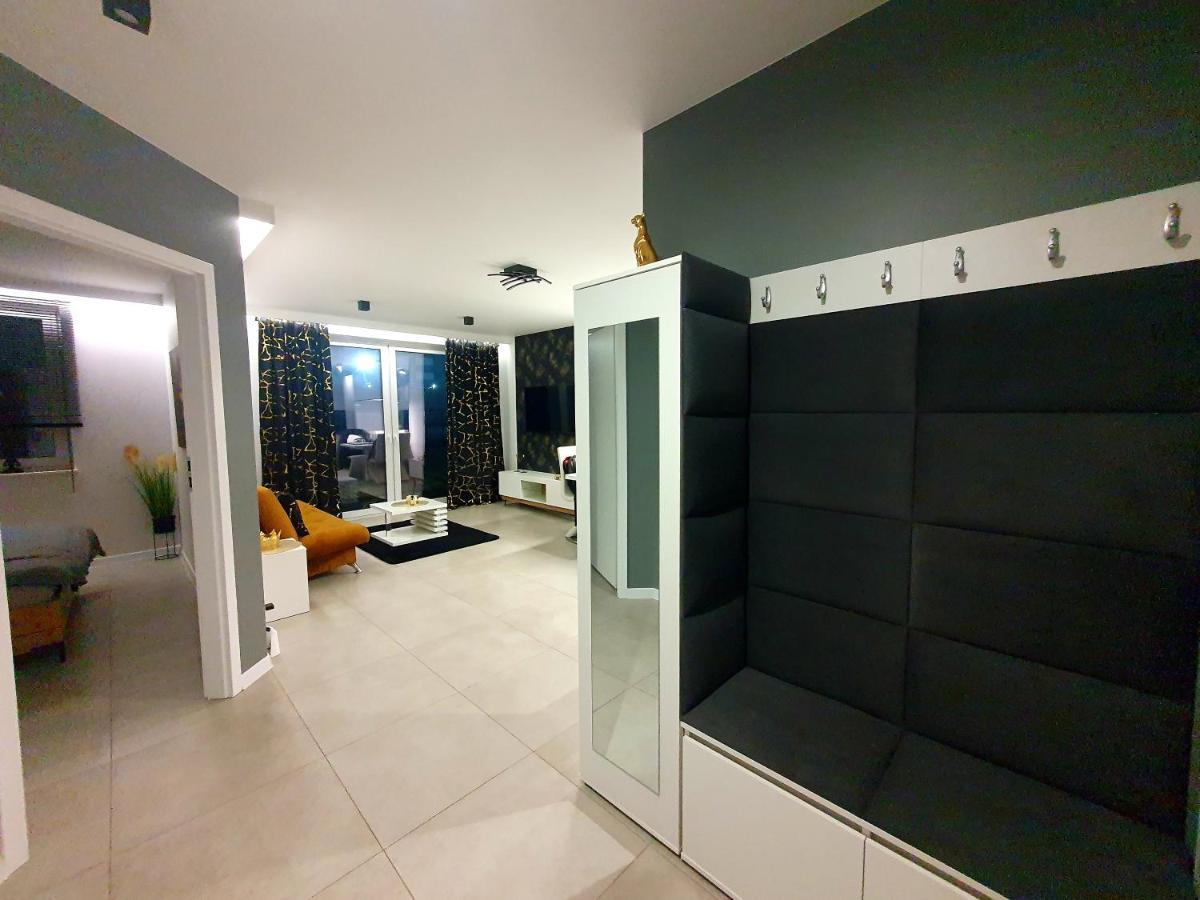 Konopnickiej 88 Cosy Apartment ซอสนอวีแยตส์ ภายนอก รูปภาพ